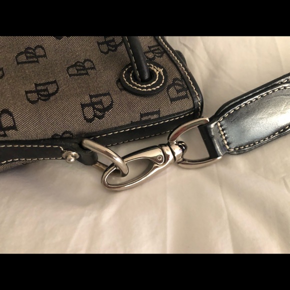 Dooney & Bourke Vintage Bucket Bag Black Signature - Picture 4 of 9